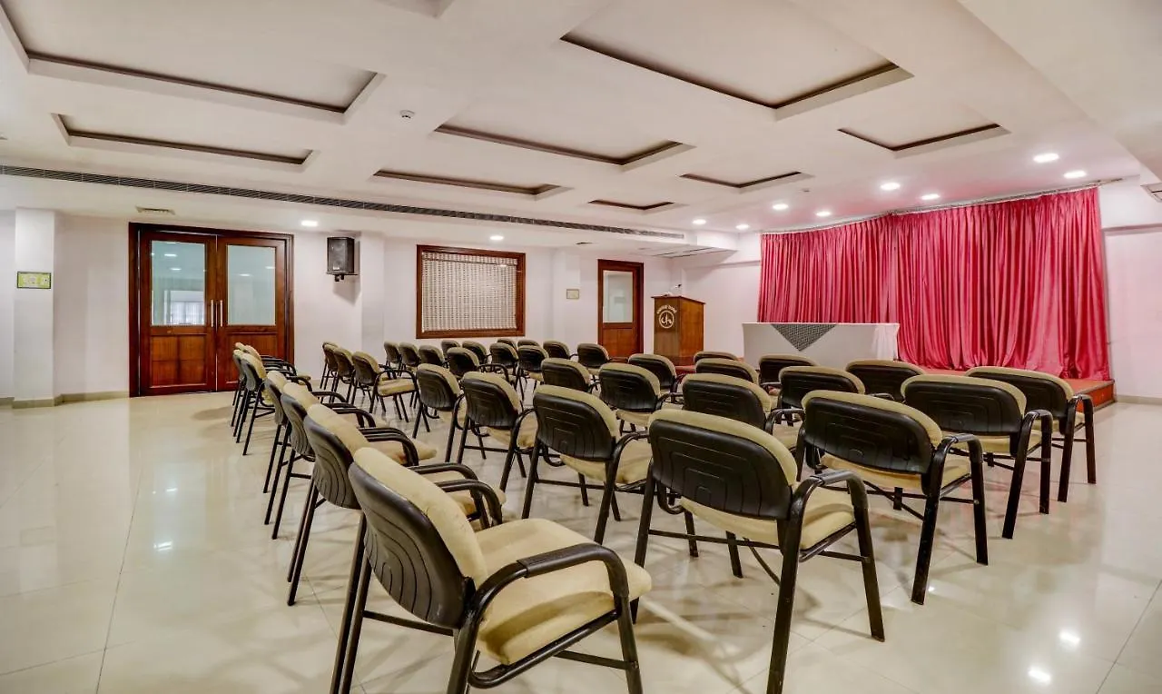 Treebo Trend Central Hotel Museum Road Thrissur