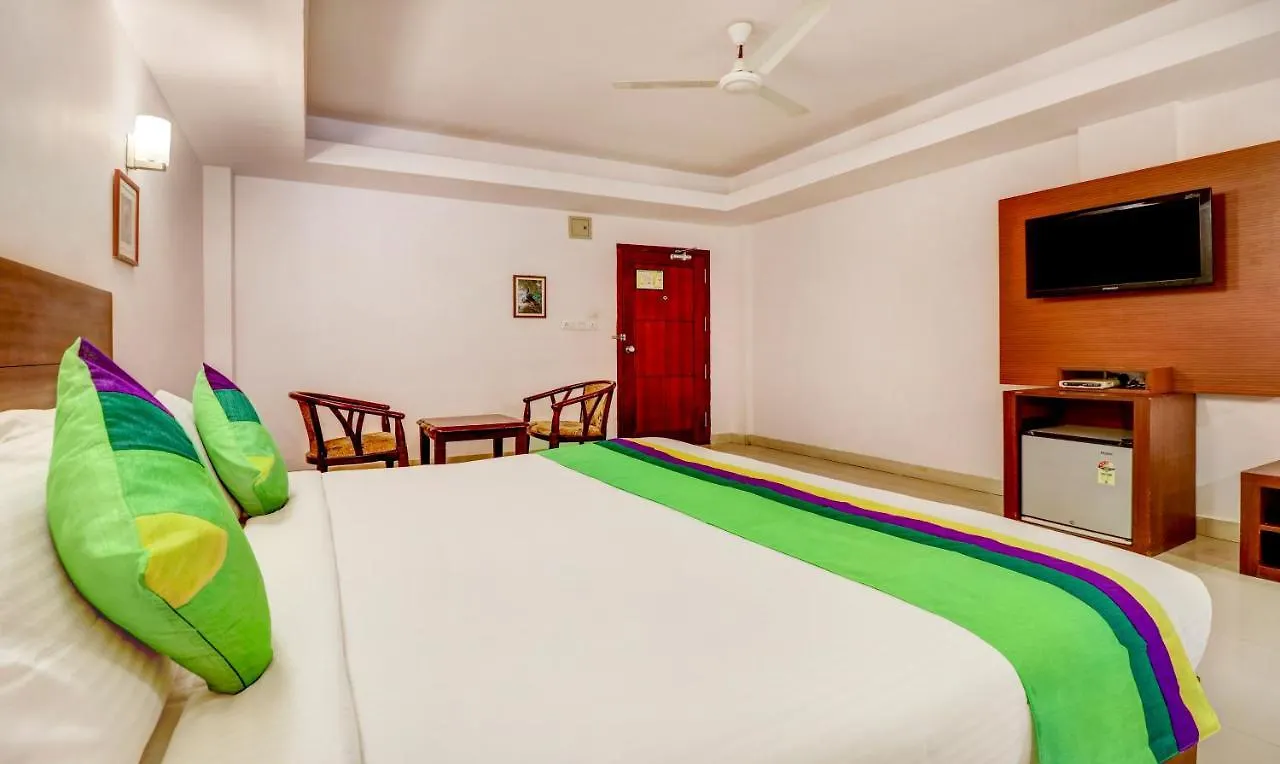Treebo Trend Central Hotel Museum Road Thrissur 3*,
